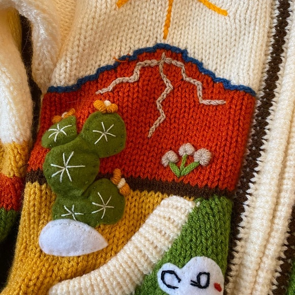 Hand knit  sweater - Picture 3 of 11